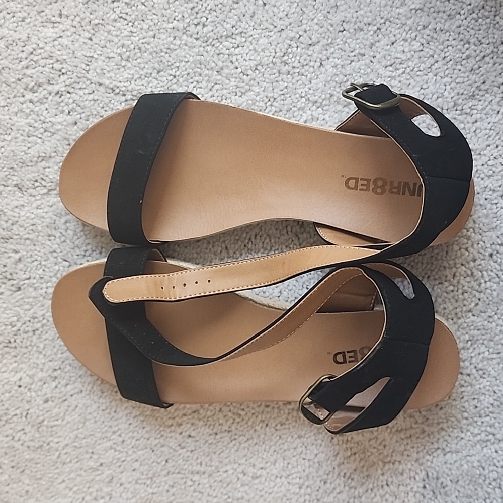 Unr8ed Black Sandal Wedges
